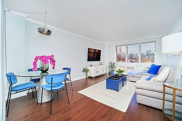 1st image of 415 E 85th St APT 10G