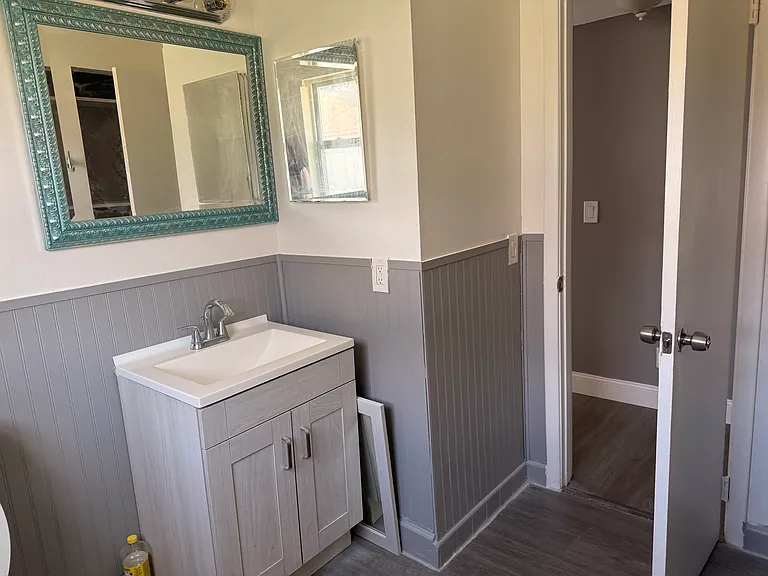 Full bathroom