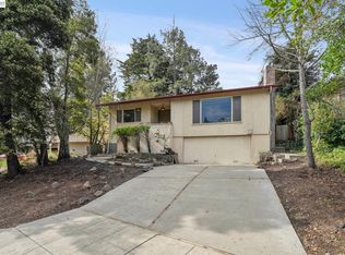 2033 Trafalgar Pl, Oakland, CA