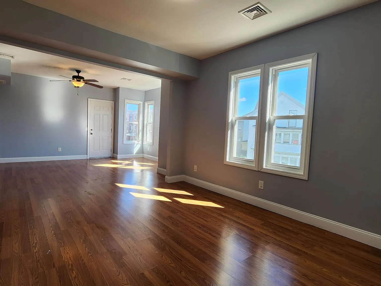 1209 S Main St — Photo 4
