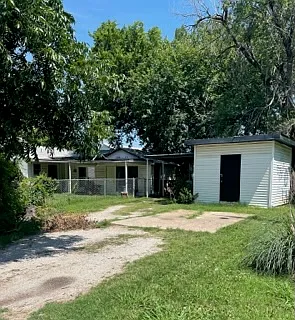 402 N B St #2