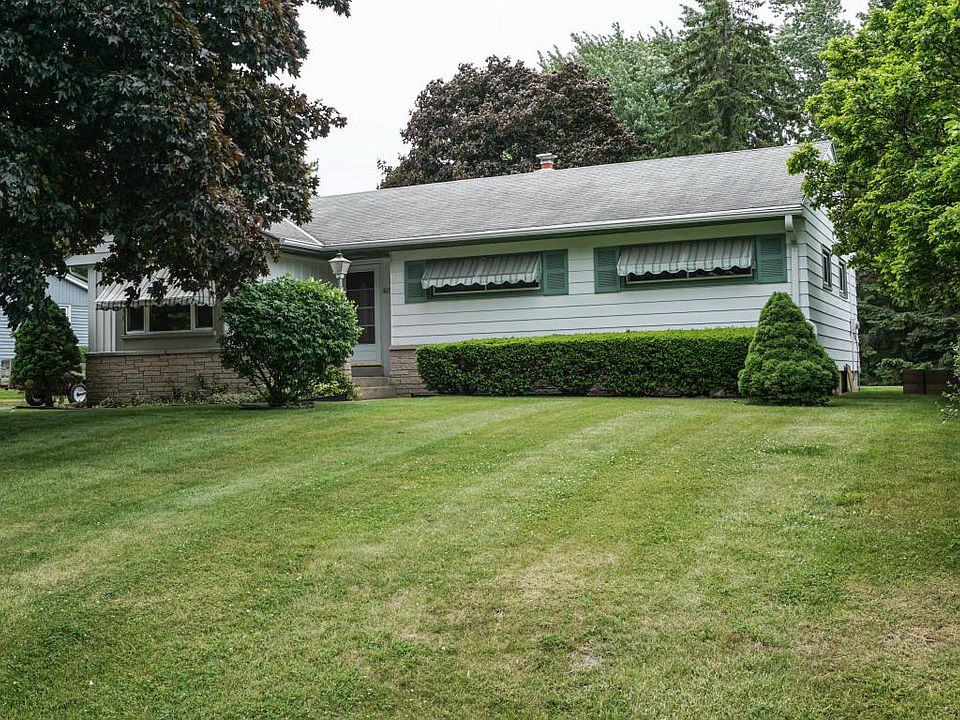 1st image of 8475 N 52nd St