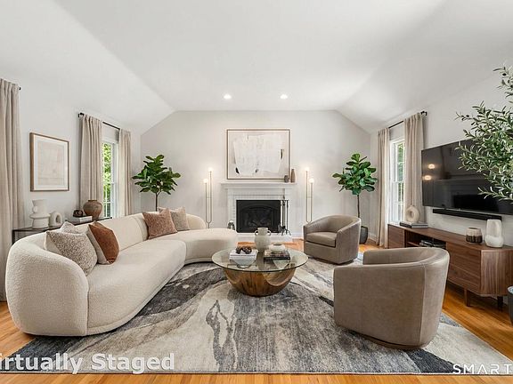 3rd image of 15 Rose Lane