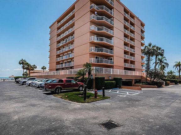 Exterior of 7430 Sunshine Skyway