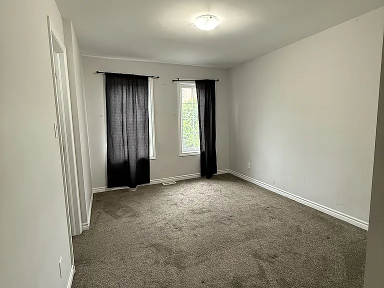1183 Duke St — Photo 10