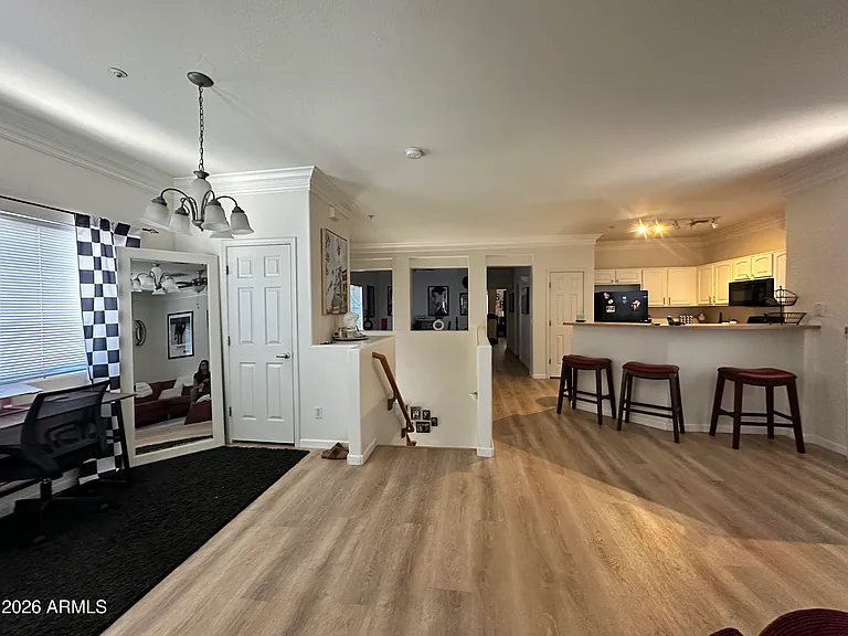 525 N Miller Rd #233 — Photo 3