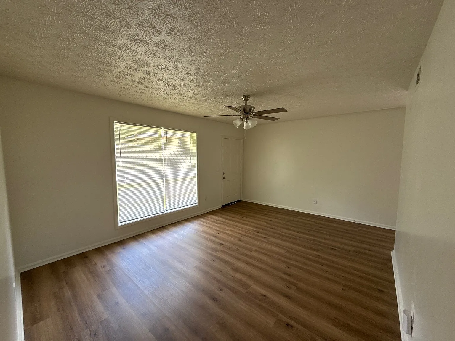 4911 Dorado Cir — Photo 3