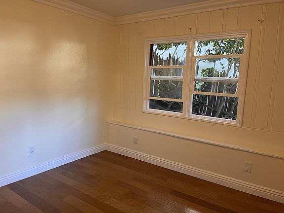 3rd image of 319 Marlow Dr