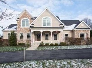 7438 Jewett Holmwood Rd, Orchard Park, NY