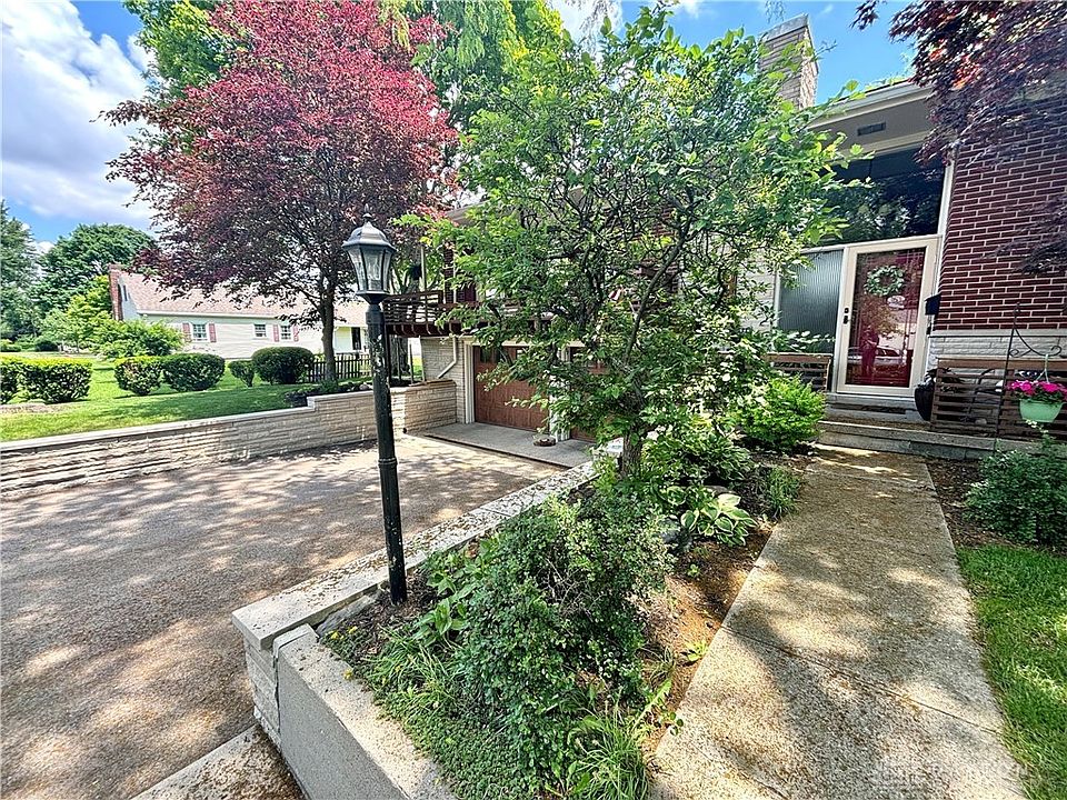 1st image of 315 Avenue A