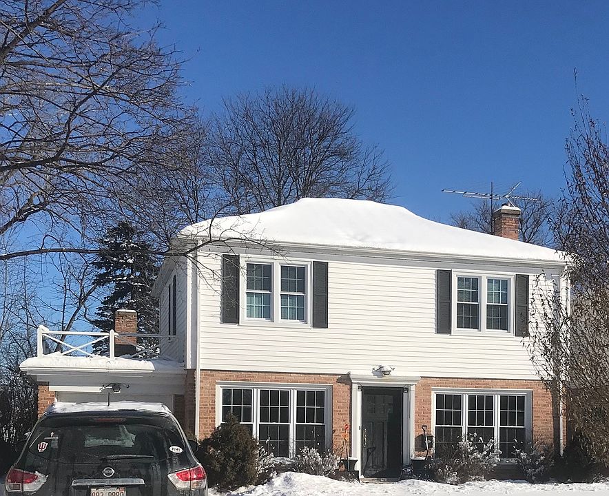 1st image of 806 E Lynden Ln