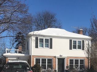 806 E Lynden Ln, Arlington Heights, IL