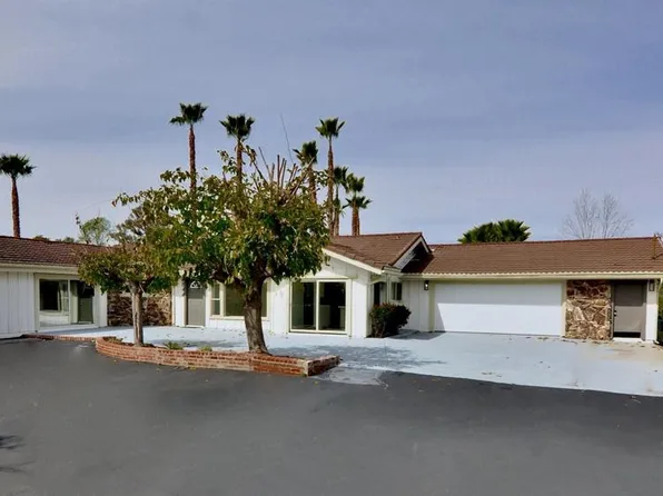 844 Hamilton Ln, Fallbrook, CA 92028