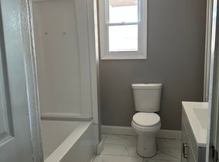 1712 Mineral Spring Rd APT 1, Reading, PA 19602