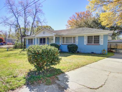 1925 Belgrade Ave, Charleston, SC 29407