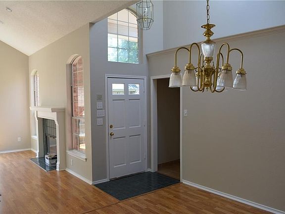 3rd image of 2976 Crystal Springs Ln