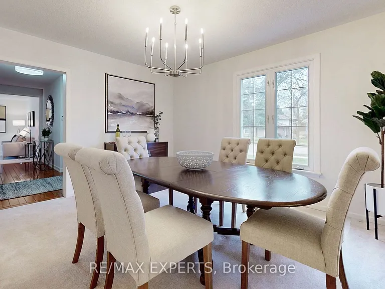 187 Cassandra Blvd — Photo 13