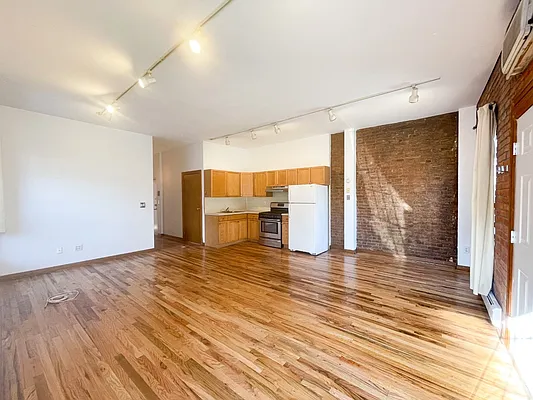 Rented by Corcoran | media 3