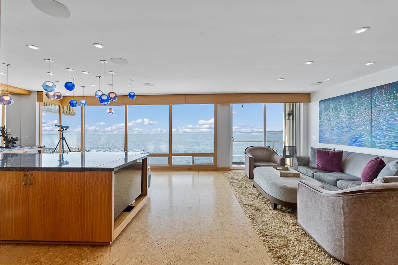 2 bed, 1113 sqft, $14,000 — Photo 2