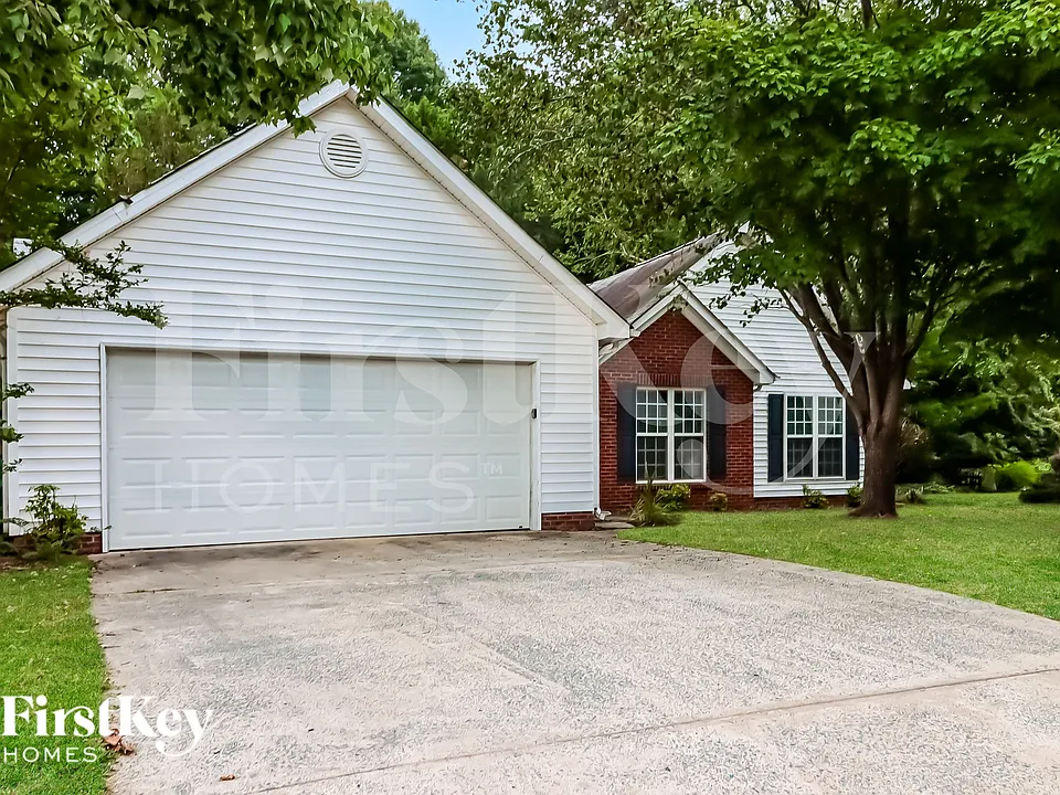 312 Edgemore Ct
