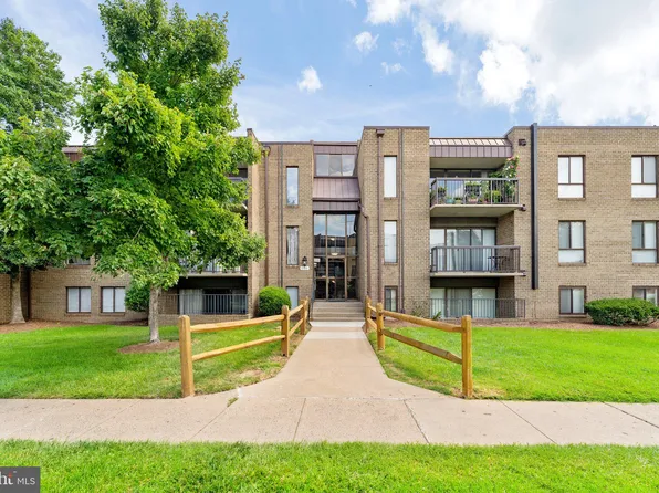 7599 Gales Ct APT 201, Manassas, VA 20109