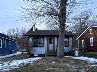 1124 Sarah Rd, Pinckney, MI 48169