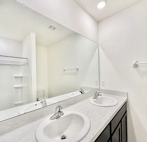 5699 Chorleywood Ln — Photo 50