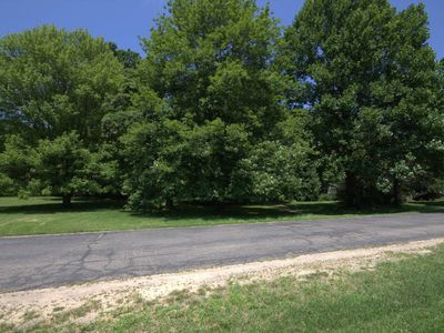 1 Sunrise Rd, Dowagiac, MI, 49047