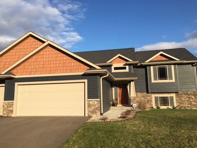 326 Glenmeadow St, River Falls, WI, 54022