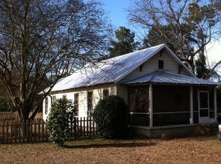 696 Picket Level Rd, Elloree, SC 29047