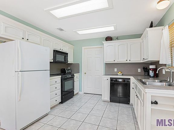 4th image of 37536 Parkbrook Dr