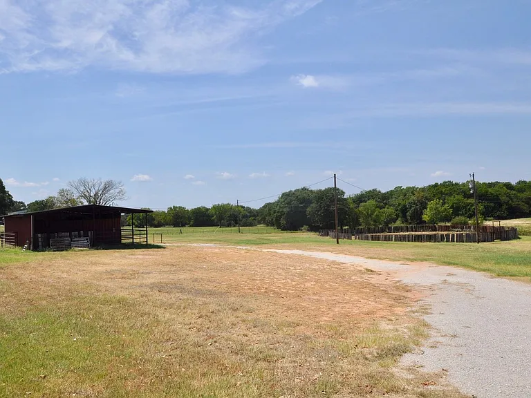 6212 Granbury Hwy — Photo 3