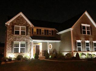 2437 Chelsea St, Avon, OH