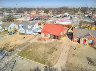 3923 E 11th Pl, Tulsa, OK 74112