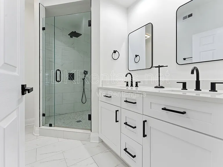 220 Renaissance Pkwy NE #2111 — Photo 26