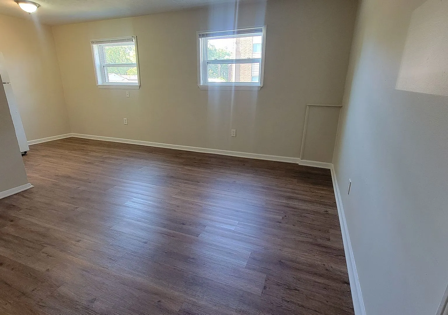 6510 Hackel Dr — Photo 3