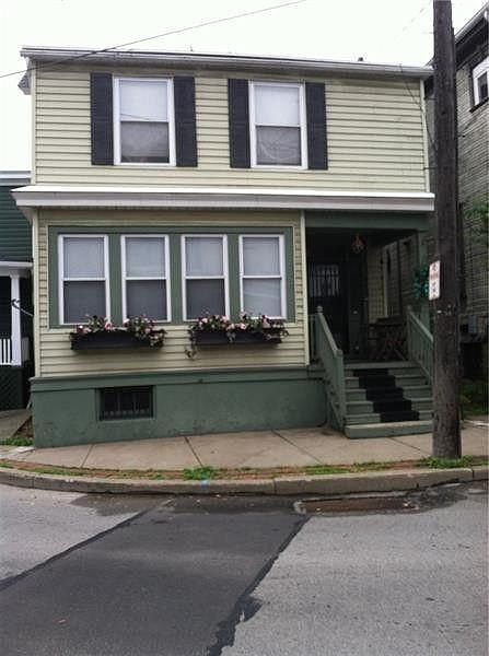 1st image of 420 Maple Dr