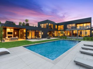 989 Deerfield Rd, Water Mill, NY 11976