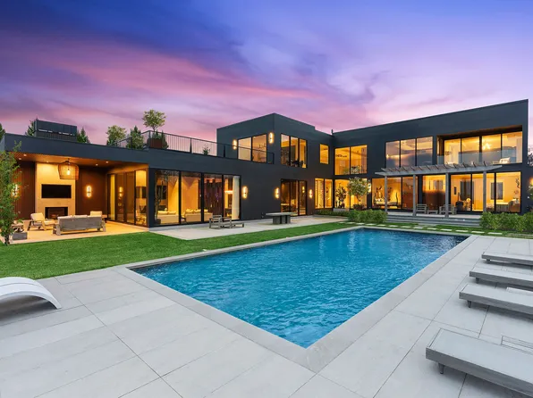 989 Deerfield Rd, Water Mill, NY 11976