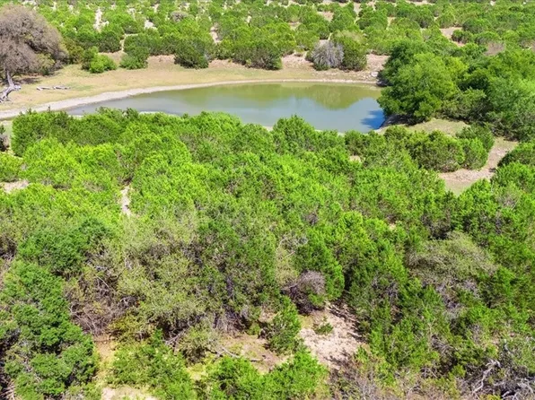 120 River Shoals Dr, Kempner, TX 76539