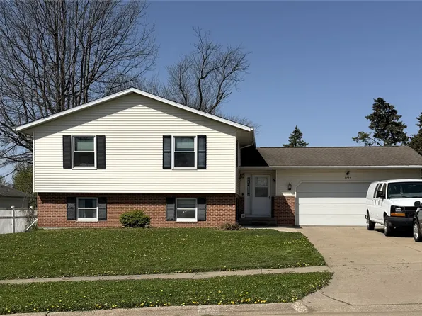 2722 29th St SW, Cedar Rapids, IA 52404