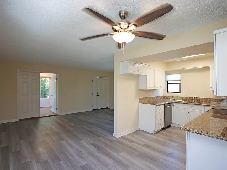 874 S Marengo Ave #10 — Photo 15