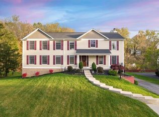 2643 Rossmoor Dr, Pittsburgh, PA