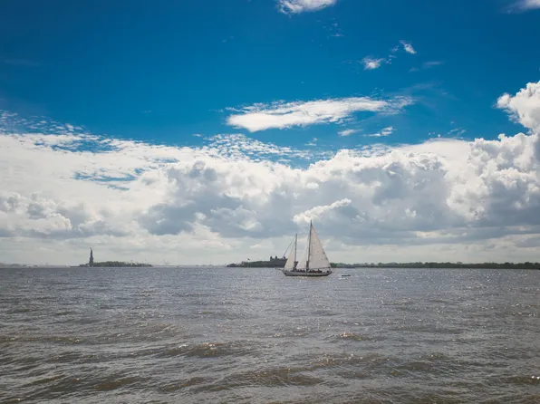 2 South End Avenue image 15 of 16