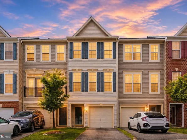 15704 John Diskin Cir, Woodbridge, VA 22191