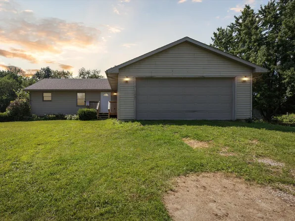 M 20890th Dr, Marshall, MI 49068
