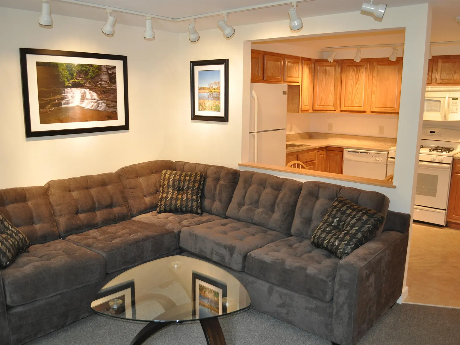 203 Williams Street - 2 — Photo 1
