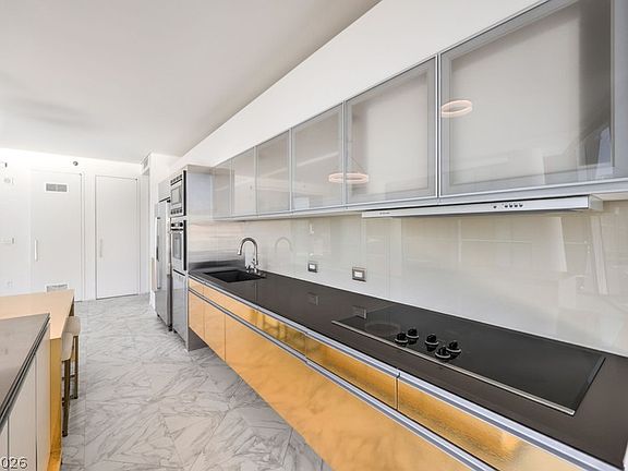 4th image of 3726 Las Vegas Blvd S Unit 811