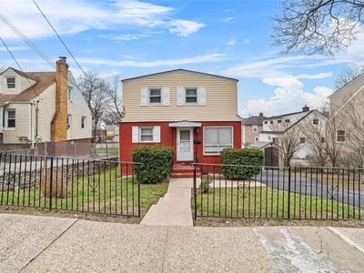 61 Primrose Street, White Plains, NY, 10606