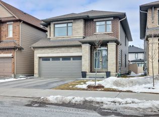176 Balikun Hts, Ottawa, ON K2V0B6